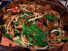 火塘豌豆尖涮牛肉-浩海火燒雲傣家菜(芮欧百货店)