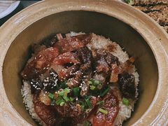 切片腊肉腊肠煲仔饭-红星光发煲仔饭(文海店)