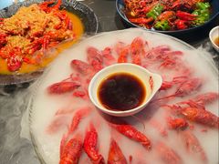 精品冰镇龙虾-红盔甲·小龙虾(人民广场店)