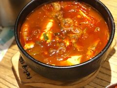 海鲜豆腐汤-姜虎东白丁烤肉(虹桥天地店)