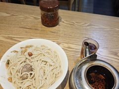 -牛八宝桂林米粉(八里庄店)