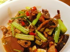 -费大厨辣椒炒肉(万家丽一店)