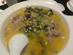 酸汤肥牛-鹿港小镇(金虹桥国际中心店)