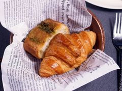 -YUE·6·西式融合餐厅(外滩六号店)