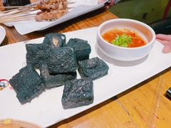 -霸气大叔干锅鸭头·龙虾烧烤·川菜·赛事直播(三里屯店)