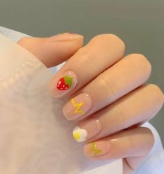 -悦指间美甲美睫
