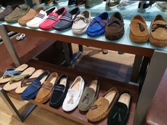 -UGG(燕莎奥特莱斯购物中心店)