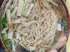 -老陆稿荐(西中市店)