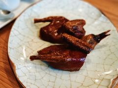 脆皮妙龄鸽-新荣记(新源南路店)