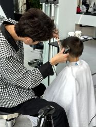 -U·NI SALON 造型