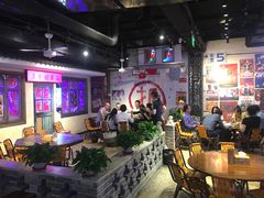 大堂-马路牙子地桌烤肉(工体店)