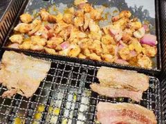 -张牌牌·东北烤肉小吃市集(金楠天街店)