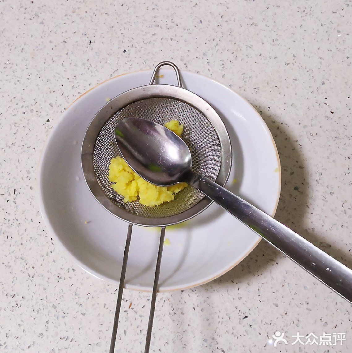 冬季暖身甜品【姜汁撞奶】，后附亲测有用的