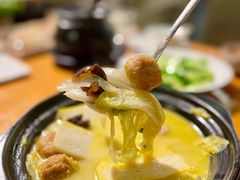 襄阳砂锅牛三鲜-莲餐厅·湖北菜·藕汤是头牌(愚园路店)