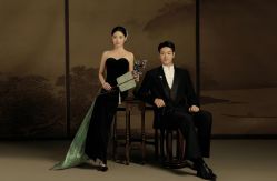 -喜爱高定婚纱摄影