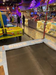 -卡通尼乐园(重庆南坪协信星光店)