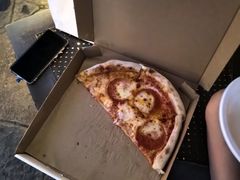 -城市大道红炉披萨烘焙坊