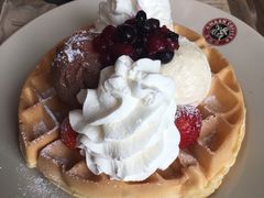 莓果冰激淋松饼-maan coffee漫咖啡(通州店)