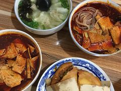 -老字号杨坡红油米线腊汁肉夹馍(东四道巷店)