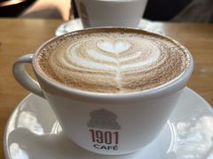 拿铁咖啡-1901 Cafe(西四店)