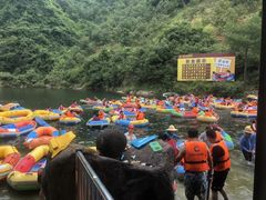 -龙井峡漂流