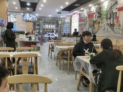 大堂-江城燕子大排档(江汉路步行街店)