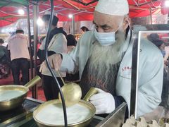 -正宁路小吃夜市