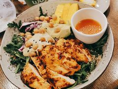 鸡肉牛油果芒果色拉-Wagas沃歌斯(富力广场店)