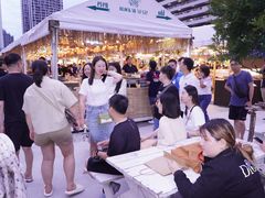 -席娜卡琳火车铁道夜市