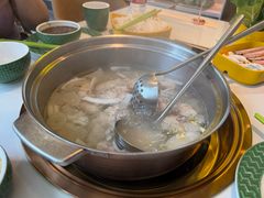 -润园四季椰子鸡火锅(卓越INTOWN店)