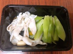 脆笋拌鱼肚-南京大牌档(凯德大峡谷店)