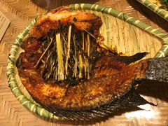 香茅草烤鱼-傣家寨花园主题餐厅