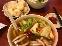 -佬钱湾仔(衣裳街店)