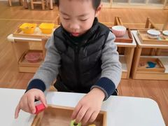 -乐融婴幼儿成长中心(四季青校区)
