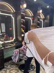 -豪帅男士理容馆