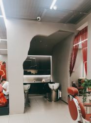 -侨治发型
