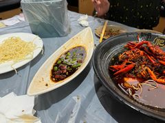 -肥肥虾庄·金牌油焖大虾(东湖欢乐谷店)