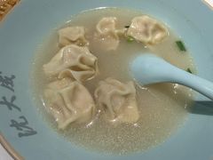 刀鱼小馄饨-沈大成(南京东路店)