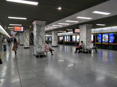 -烈士陵园(地铁站)