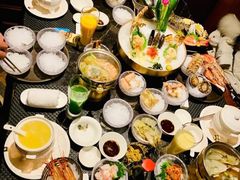-半岛翡丽海鲜自助餐厅(观风亭店)