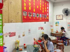 大堂-韦记牛杂汤(清晖园店)