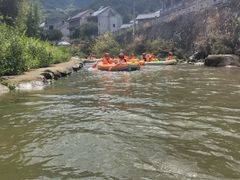 -虎啸峡漂流