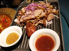 富贵烤羊腿-清真·卡德尔大叔新疆主题餐厅(龙汇路店)