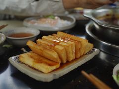 -茅草房·河畔园林火锅