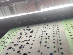-蓝天攀岩-青少年训练(罗湖益田假日广场店)