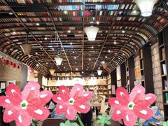 -钟书阁(松江泰晤士小镇店)