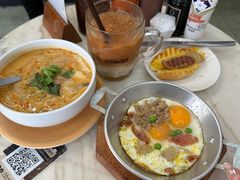 -邢泰记