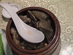 鸡骨草炖猪横利-黄祥华养生堂·炖汤·营养蒸饭(岭南天地店)