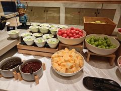 -西安大雁塔科技大学地铁站亚朵酒店