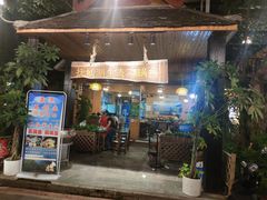 门面-抚仙湖生态石锅鱼野生菌(告庄店)
